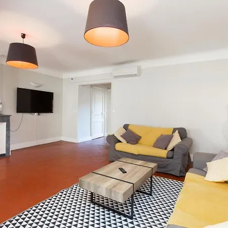 Backpackers Hostal Antibes