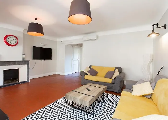 Backpackers Hostel Αντίμπ