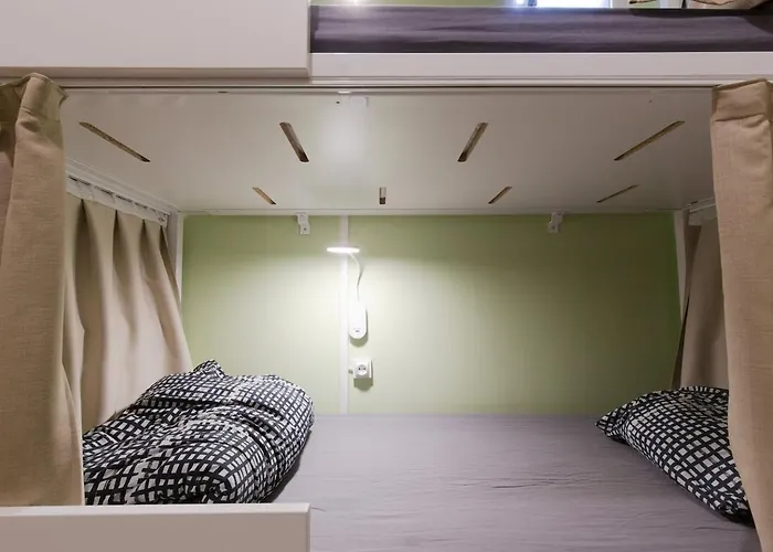 Backpackers Hostel Αντίμπ