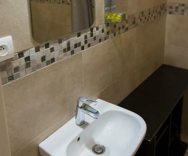 Backpackers Hostel *